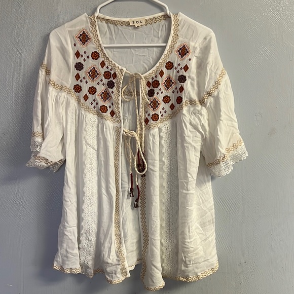 POL Tops - Size Medium POL white short sleeve open cardigan